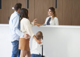 o-que-e-checki-in-e-check-out